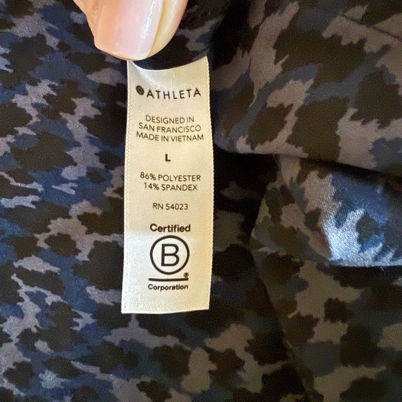 Athleta Sleeveless Tank Top – Navy/Black – Size Large (RN# 54023) - Picture 4 of 6